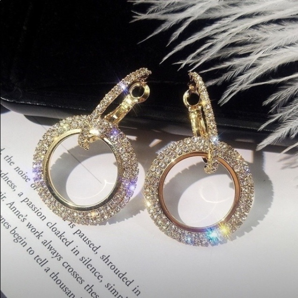 Elegant Gold Statement Earrings